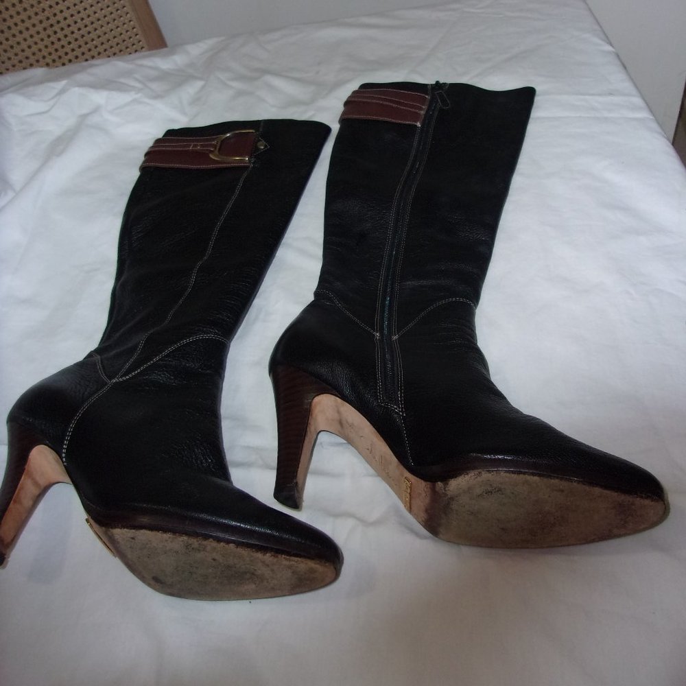 COLE HAAN BLACK WITH BROWN TRIM LEATHER BOOTS 8.5